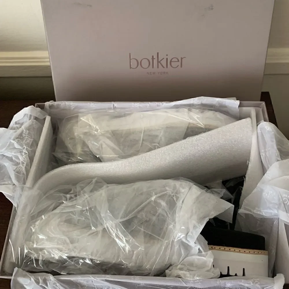 Botkier New York Women’s  Jupiter platform slide black sandal size 9,5, NIB